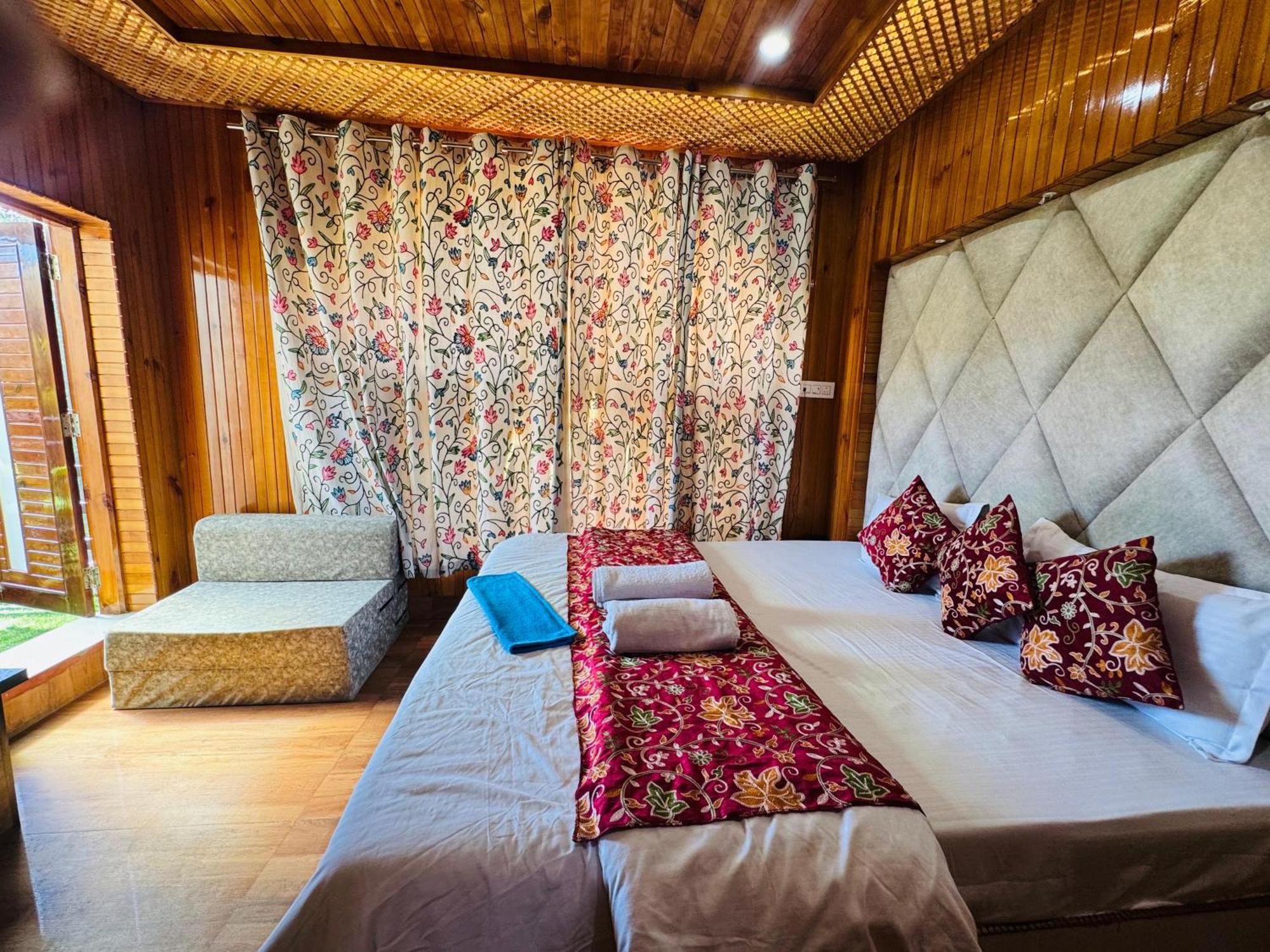 Frosty Mountain Resort Pahalgām Zewnętrze zdjęcie